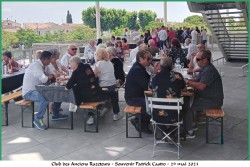 Sur-la-terrasse-des-Arenes-3