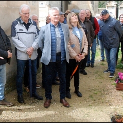 Remise-plaque-Lacroix-Vallabregues-30-03-2024-3